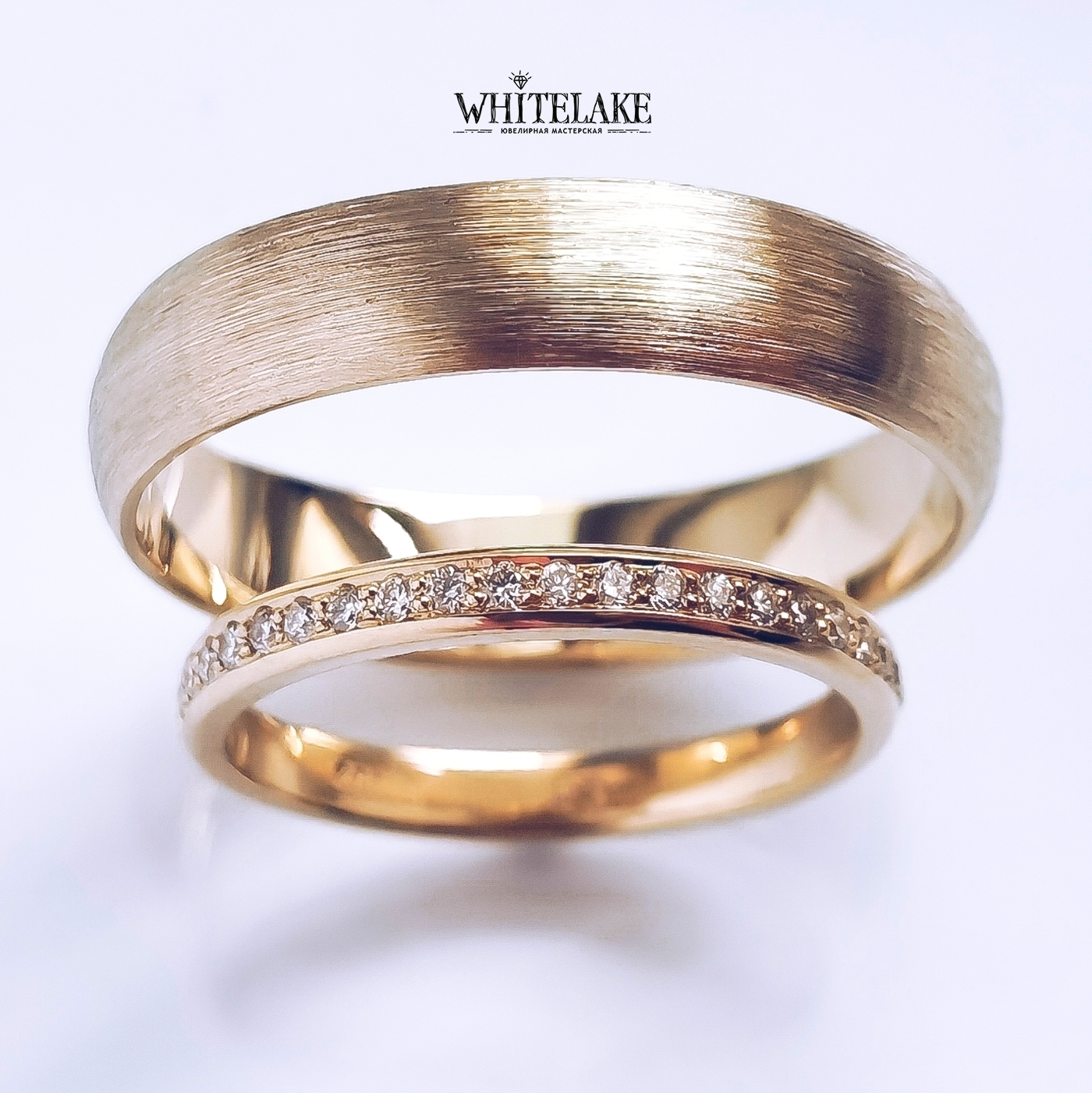 Обручальные кольца из жёлтого золота с бриллиантами - купить в ювелирной мастерской Whitelake